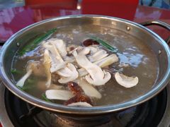 -老石黑山羊毛驴肉火锅(金凯广场店)