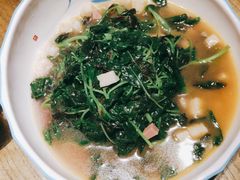 -吴越荣记苏州菜·松鼠桂鱼100%活鱼现做(斜塘老街店)