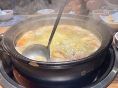 -一朵菌·野生菌探索家火锅(南亚店)