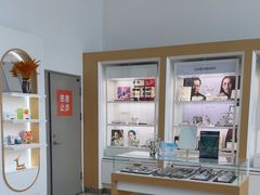 -大连何氏眼科医院