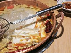 -洱火云南酸菜牛肉火锅(石景山当代商城店)