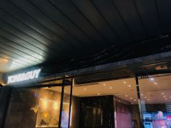 -TONI&GUY
