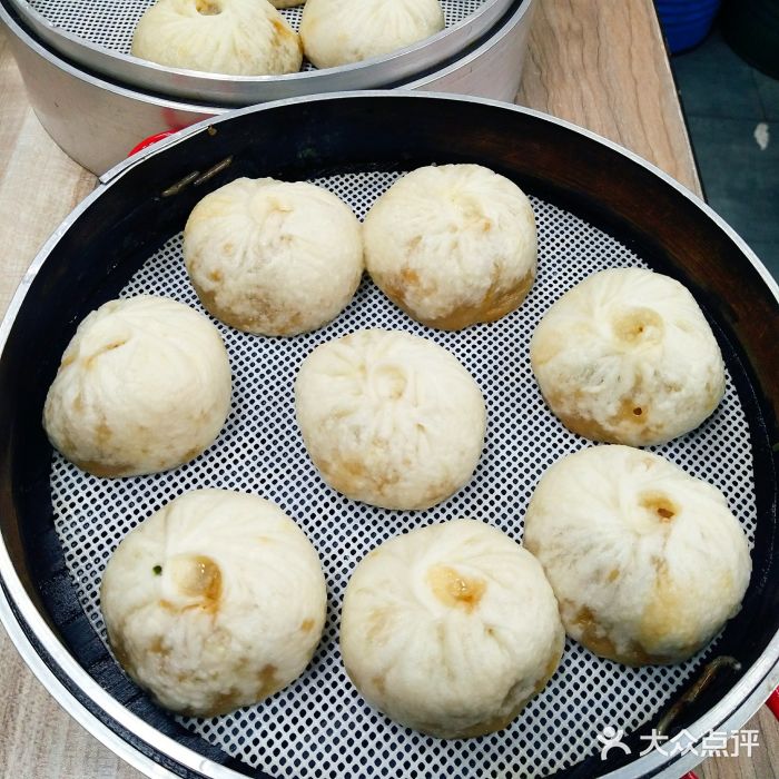 桐香园小笼包(百井坊巷店)特色小笼包图片