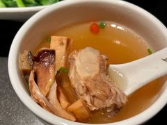 鲜排猪肚干鱿汤-凤凰湘语·海派湘菜(浦东旗舰店)