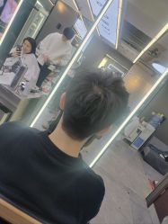 -藤野造型烫发染发