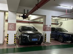 -大华第一坊-地下停车场