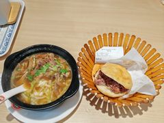 -闫家驴肉老店(华电一校店)