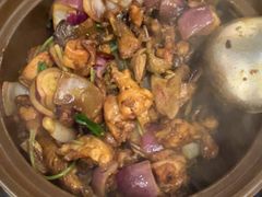 -胡须佬鸡煲四季火锅店(石厦西村直营店)