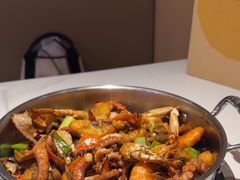 -七欣天香辣蟹火锅(闵行浦江欢乐颂店)
