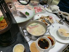 -红鼎豆捞·专注品质海鲜20年(宝丰路店)