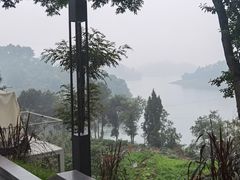 -华凌山庄·隐湖栖