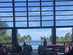 -亚龙湾喜来登·美景台大堂吧