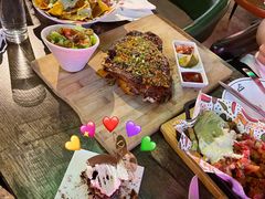 -Famous肥猫墨西哥音乐餐吧(五棵松华熙LIVE店)