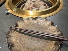 -铭牛烧肉·和牛海鲜自助(高新月牙湖店)