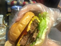 牛肉培根汉堡-遇见西木美式餐厅(体育路店)