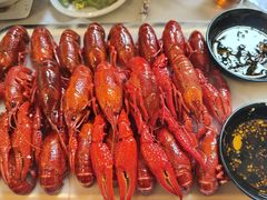 -肥肥虾庄·金牌油焖大虾(汉街SKP店)