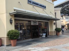 -UNDER ARMOUR(八达岭奥莱店)