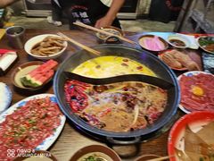 -萍姐火锅·公路夜市(武汉首店)