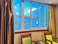 -维也纳酒店(罗湖口岸国贸东门店)