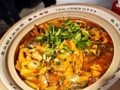 -魏铭鱼头捞饭(晋阳路店)