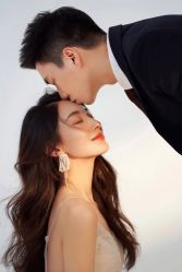 -易摄影婚纱摄影工作室