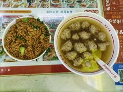 酸笋肉羹汤-津品味小吃(大学湾店)
