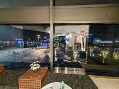 -上海虹桥中心爱琴海亚朵S酒店