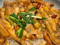 红烧杂鱼-荣小馆(杭州大厦店)