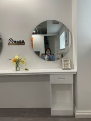 -舒欣头疗·俏丝谧语 白发脱发专业护理 