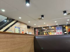 -新威港式茶餐厅(松岗天虹店)