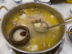 -朴小妹人参鸡汤火锅(长白山万达店)