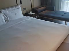 -苏州工业园区奥特莱斯亚朵酒店