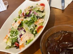 牛油果鲜虾沙拉-UPPER KITCHEN(延安路店)