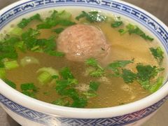 -潮界(LU·ONE凯德晶萃广场店)