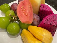 -川骄海鲜自助(王府井奥莱UP TOWN店原世界之花店)