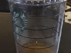 -星巴克(上海虹桥新天地二店)