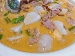 -头上红煨盐鸡·非遗院子餐厅