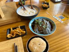 -勺子米线·云南传统小吃市集(四方街店)