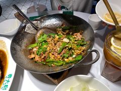 -费大厨辣椒炒肉(高铁吾悦广场店)