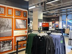-百年港湾奥特莱斯(香炉礁店)