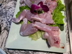 现杀牛蛙-京元盛铜锅涮肉(上海总店)