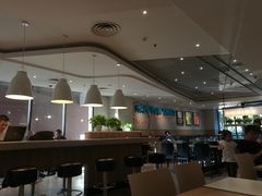 大堂-肯德基(亦庄上海沙龙店)