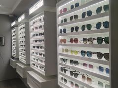 -目艮眼镜SHOWROOM(品牌集合店)