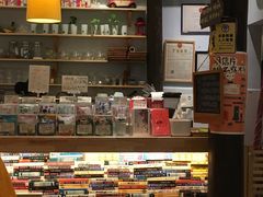 -猫的天空之城概念书店(杭州南宋御街店)