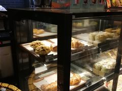面包甜点陈列柜-星巴克(天津滨海国际机场1店)