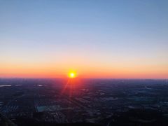 -鬼笑石后山停车场