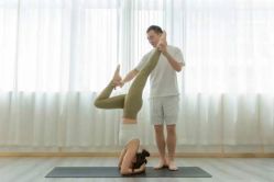 -亚太瑜伽普拉提学院