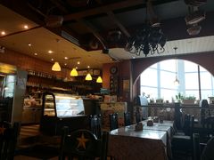 靠窗位-彼德西餐厅(凯德广场新南店)