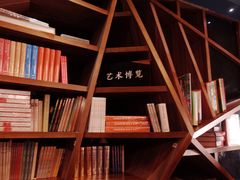 -钟书阁(松江泰晤士小镇店)