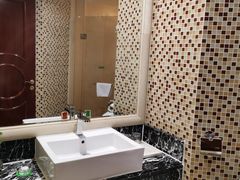 -维也纳酒店(广州番禺市桥地铁站店)